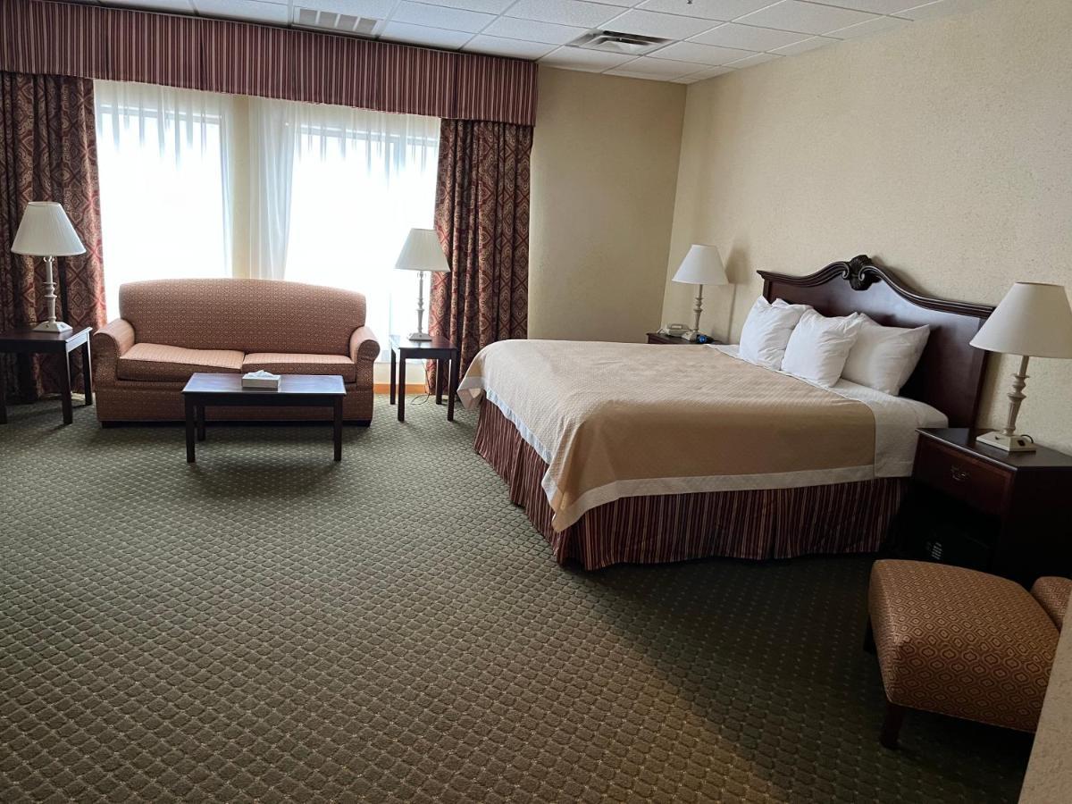Days Inn & Suites By Wyndham Sutton Flatwoods Экстерьер фото